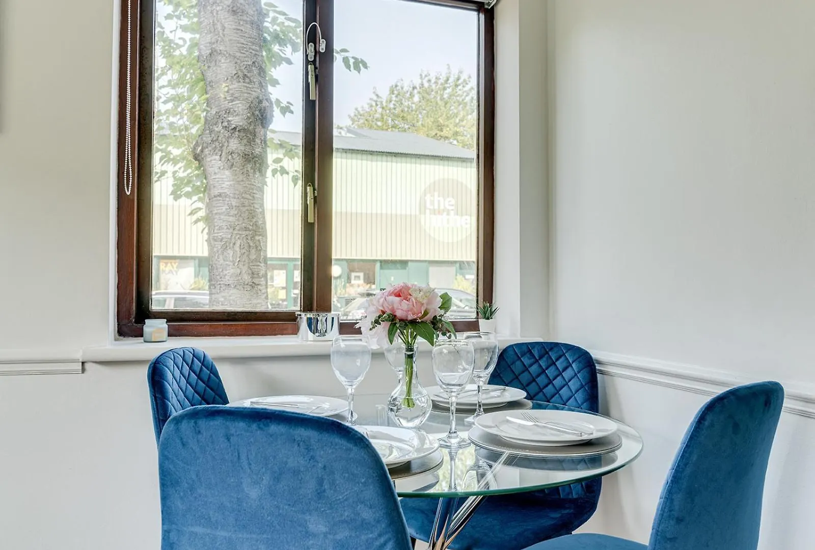 Perfect Apartment In Canada Water With Parking location